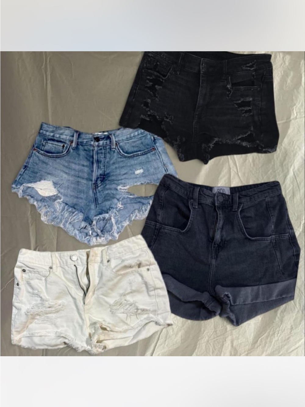 bundle of shorts size small🫧🥥